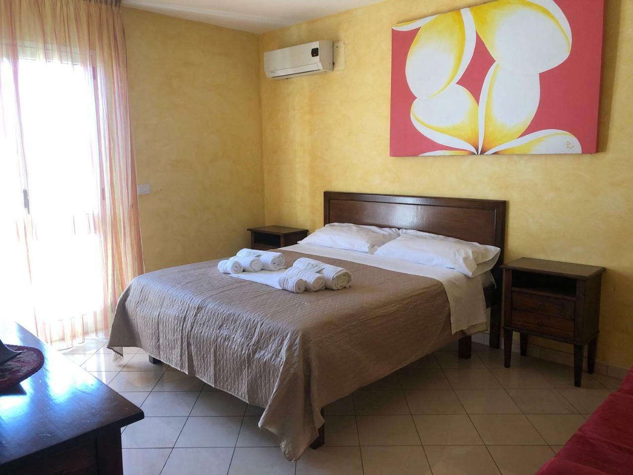 Piazza Salento Bed & Breakfast Lecce Exterior photo